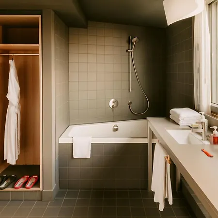 Hotell Casa Camper 4*