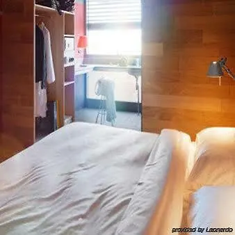 카사 캠퍼 4* 베를린