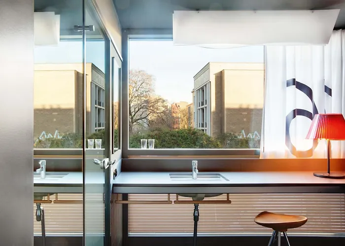 Hotell Casa Camper 4*